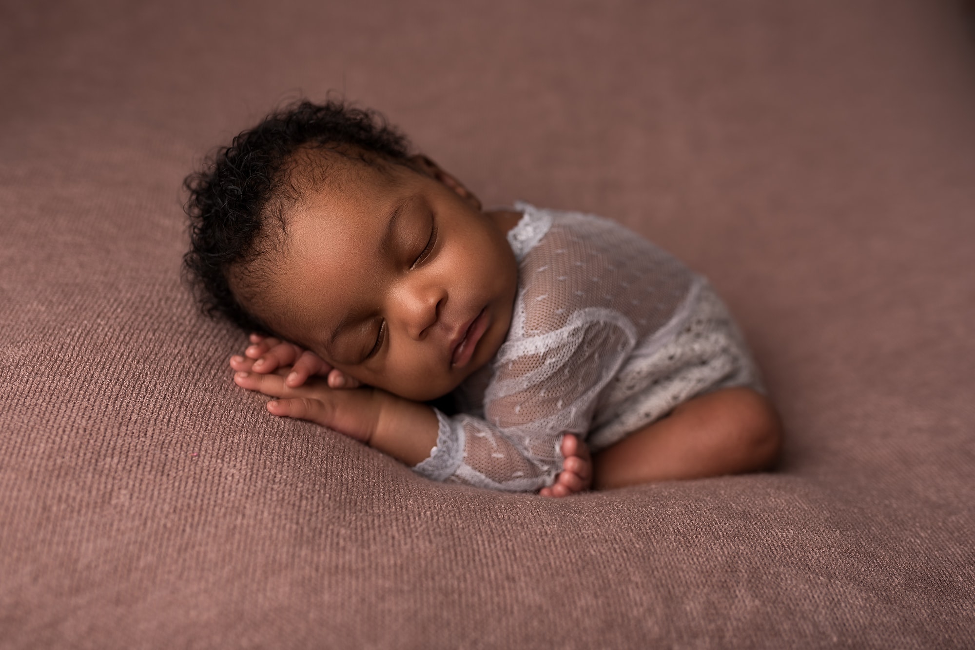 Baby Eden Win’s a Newborn Photography Session!