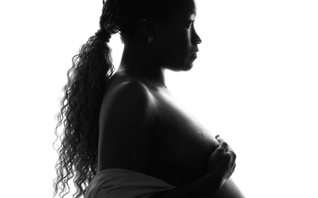 Elegant Maternity Photography: Birmingham