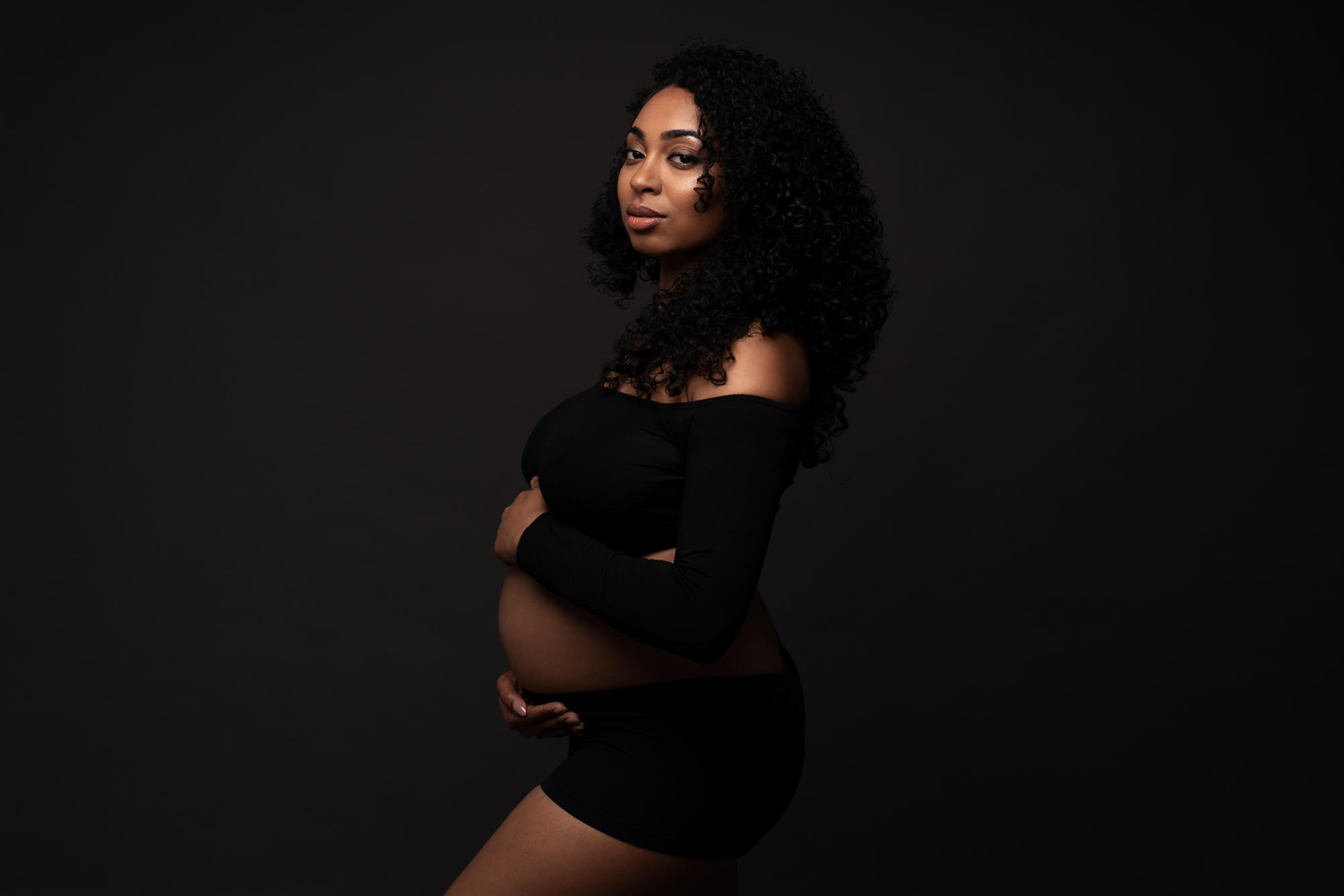 Book a Maternity Photographer Birmingham Pregnancy Photoshoots Tianna J-Williams Photography