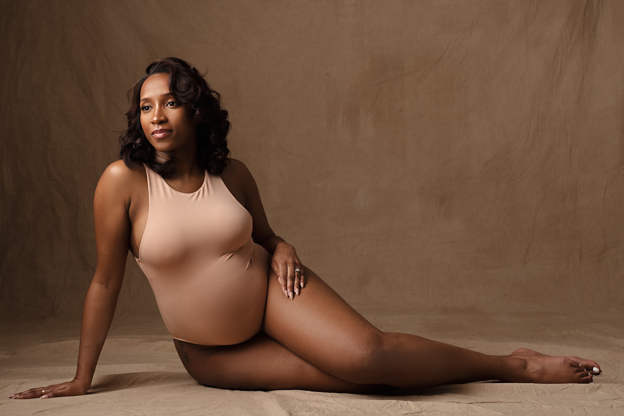 Birmingham Maternity Photographer Luxury December 2020