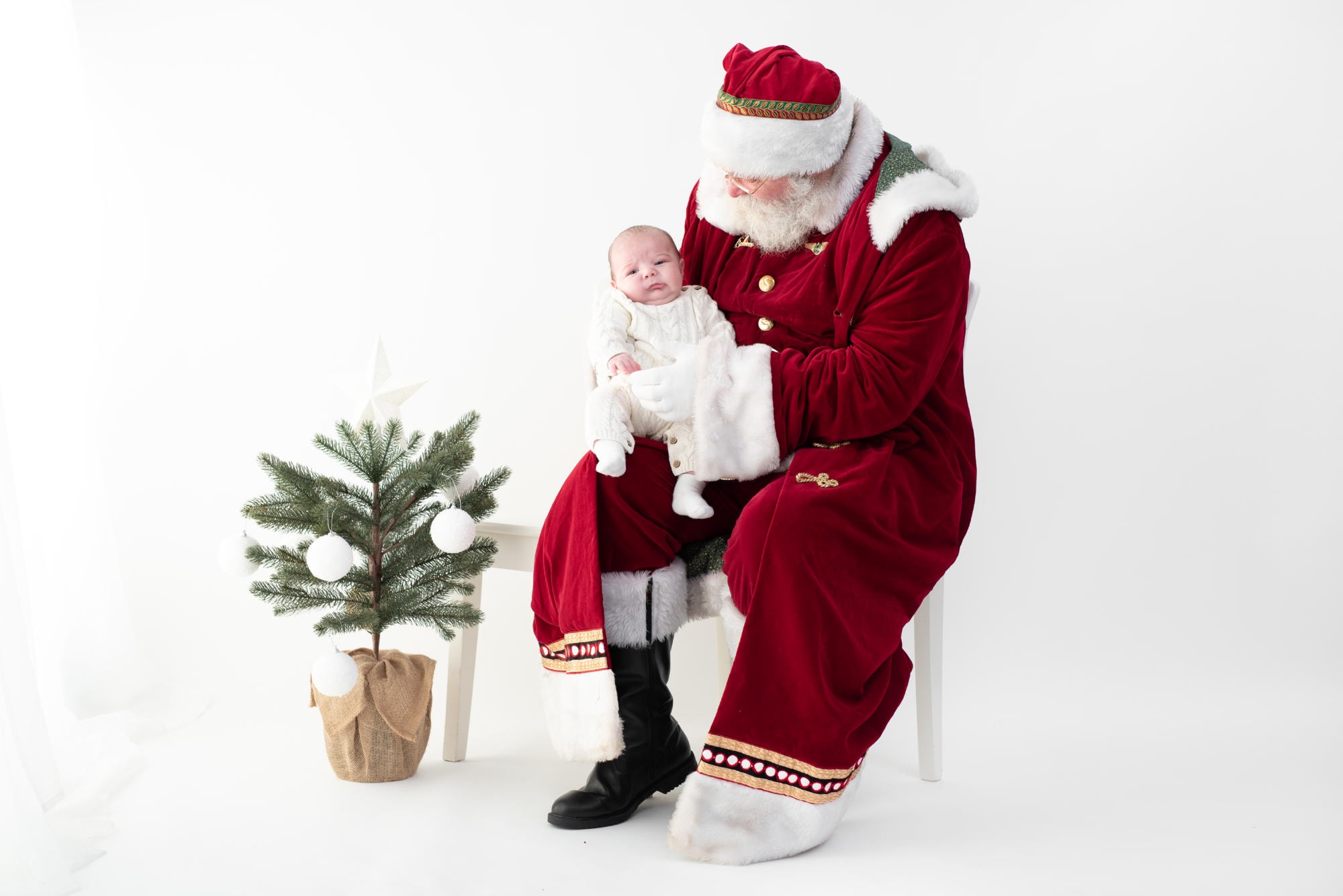 Father Christmas meets Baby Max