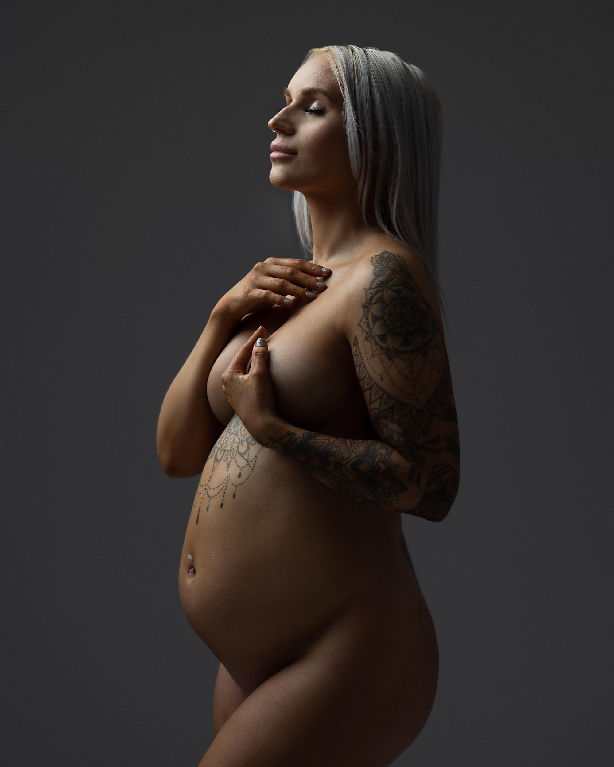 Nude Maternity Photoshoot, Tianna J-Williams Photography Birmingham Photographer