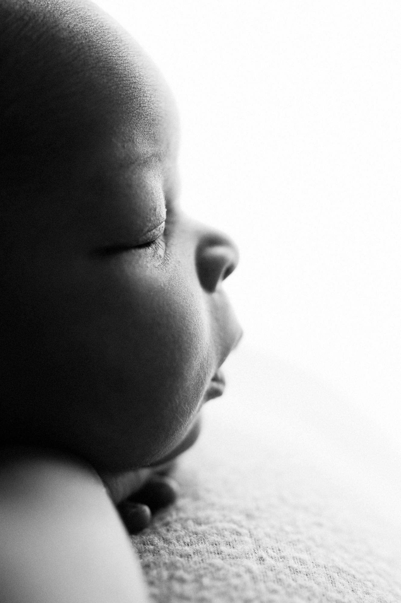 Black and White Simple Newborn Photography Photoshoot in Birmingham