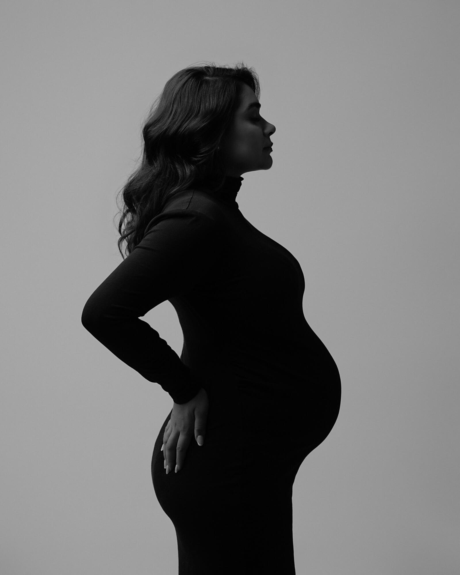 Classic, maternity photography black and white pregnancy photoshoot