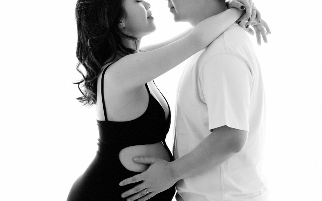 Can My Husband Be in My Maternity Photoshoot?